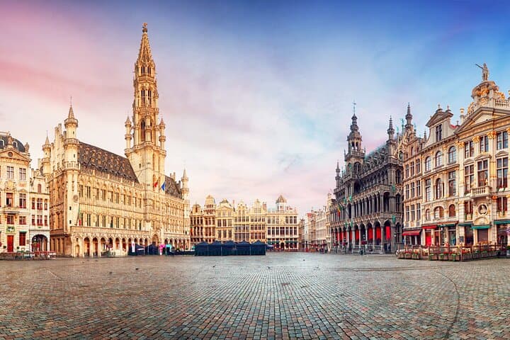 Private transfer from Amsterdam to Brussels, 2h Stop in The Hague