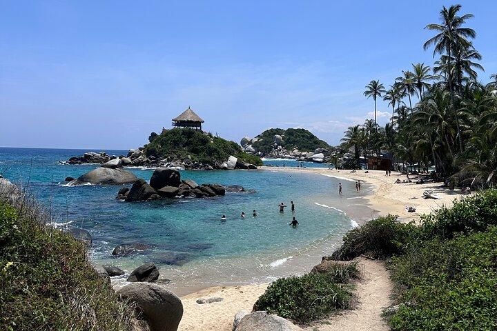 Privétour naar Tayrona vanuit Minca : Cabo San Juan & Tweetalige Gids