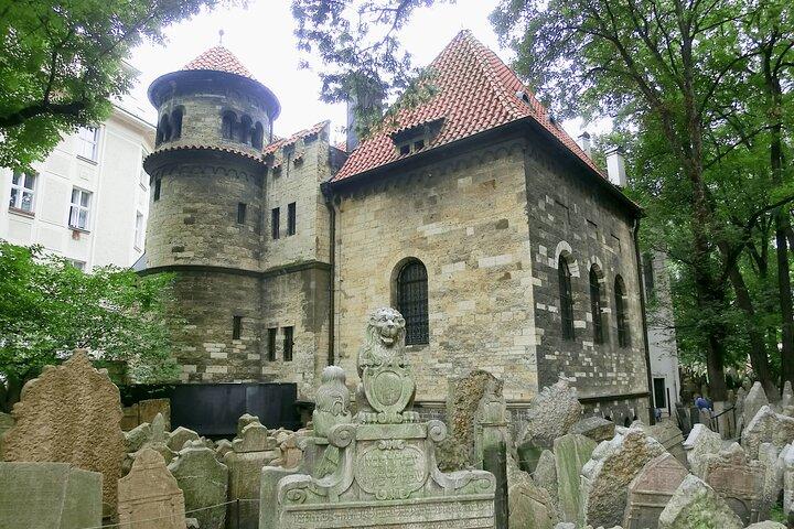 Privat rundtur i det judiska museet med synagogor och kyrkogård