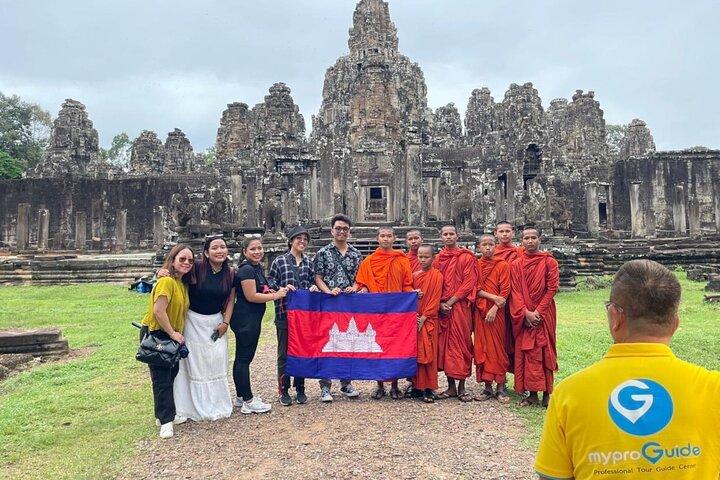 Excursão guiada Angkor Wat com bilhete e transporte