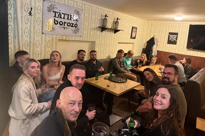 Budapest Pub Crawl & Ruin Bar Tour – Coups gratuits et entrée VIP