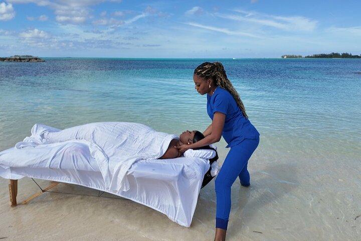 Massaggi di lusso sulla spiaggia a Nassau Bahamas con trasporto