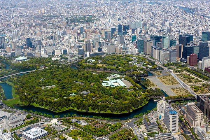 皇居東御苑でTOKYO音声ガイドアー