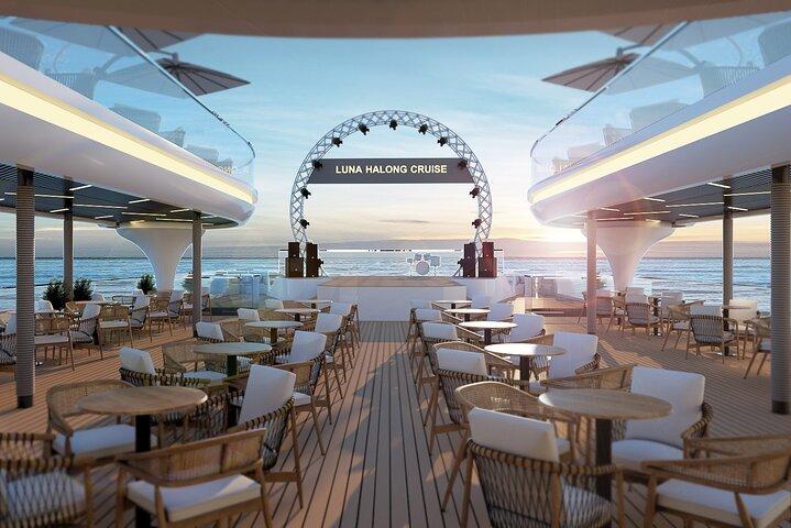 Luna Cruise: En premium luksus dag cruise fra havnen til Halong Bay