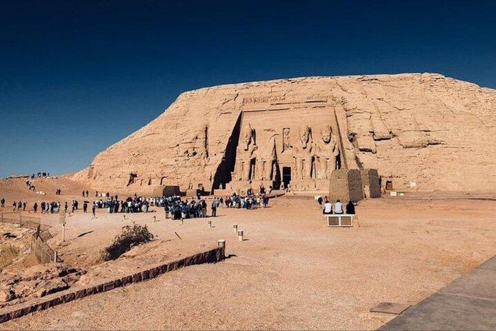 Gita privata di un giorno ad Assuan ad Abu Simbel Iconici templi di Ramses II