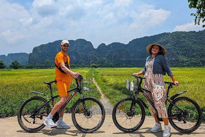 Luxuriöse private Tour von Hanoi zu Mua Caves, Tam Coc & Hoa Lu