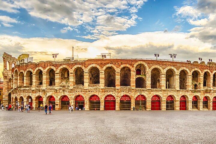 Excursión privada de un día desde Venecia a Verona, Lago di Garda y viceversa