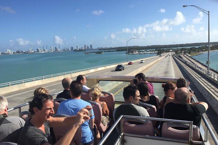 バスツアー&ボートクルーズでオーランドからマイアミへ電車で日帰り旅行