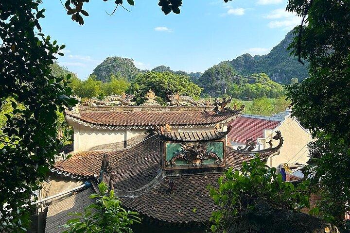 Esplora le gemme nascoste di Ninh Binh in moto