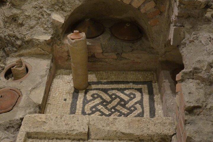 Vatican Underground Necropolis tour