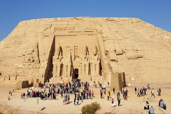 Private Full Day Tour from Luxor to Abu Simbel