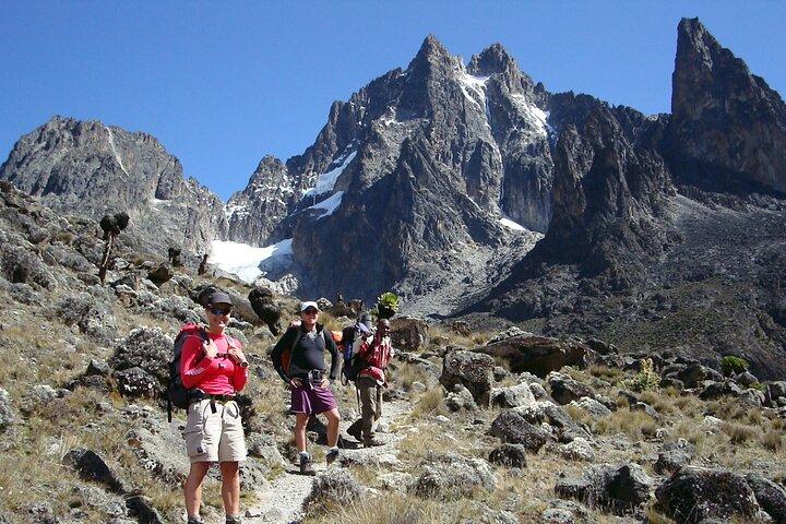 Vier Tage Mount Kenya Klettern Naro Moru Route