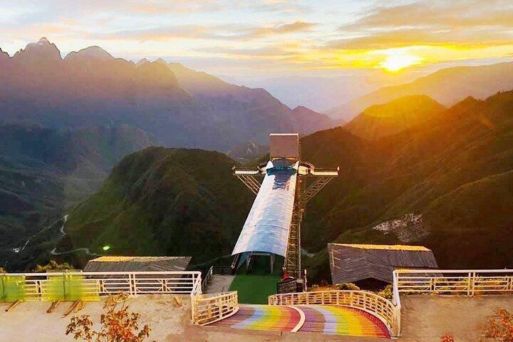 Cloud Dragon Skywalk en Silver Waterfall Tour vanuit Sapa