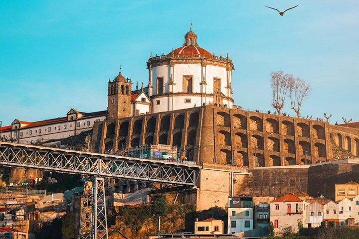 Private transfer Lisbon to Porto stop at Obidos Nazare and Aveiro