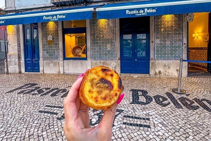 Privé Porto Tour naar Lissabon met stops: Nazare, Obidos & Aveiro