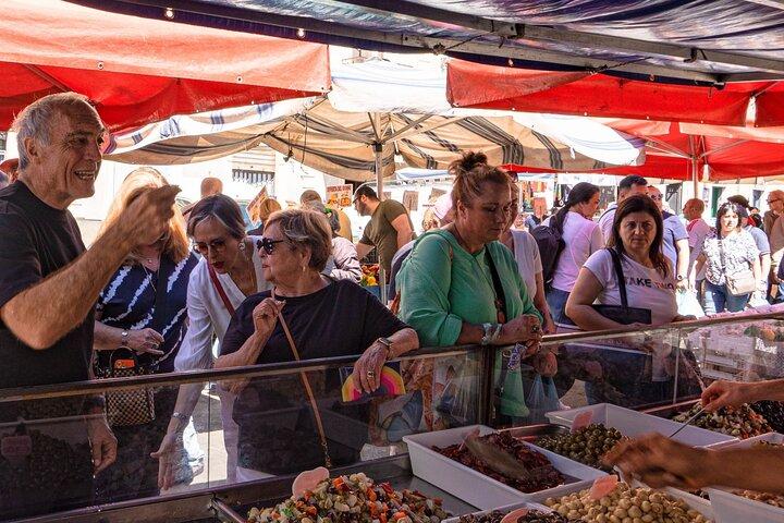 Market Tour and Cooking Class and Lunch in Catania