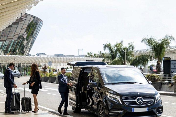 From Hotel to Sabiha Gokcen Airport (SAW) Private Transfer
