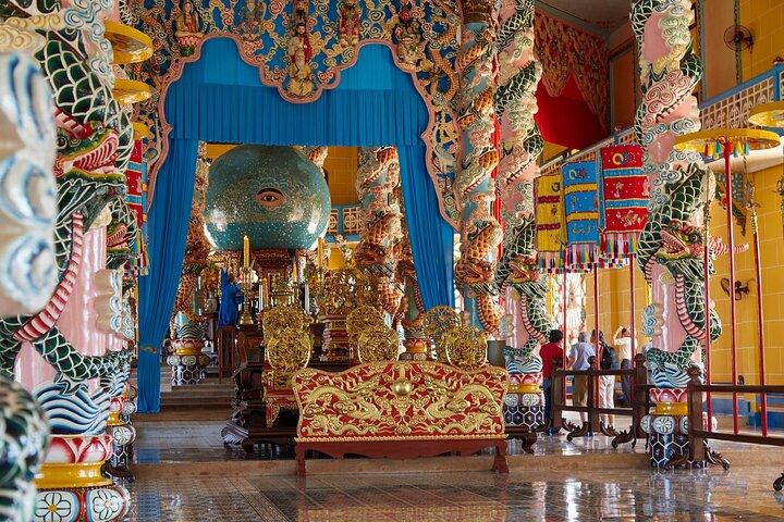Tagestour | Tay Ninh Tour: Ba Den Mountain, Cao Dai Heiliger Stuhl