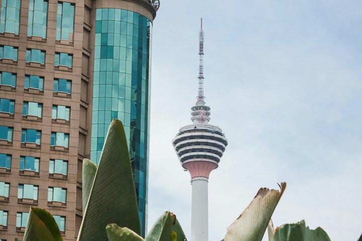 クアラルンプール半日シティツアー（KLタワーストップ付き）