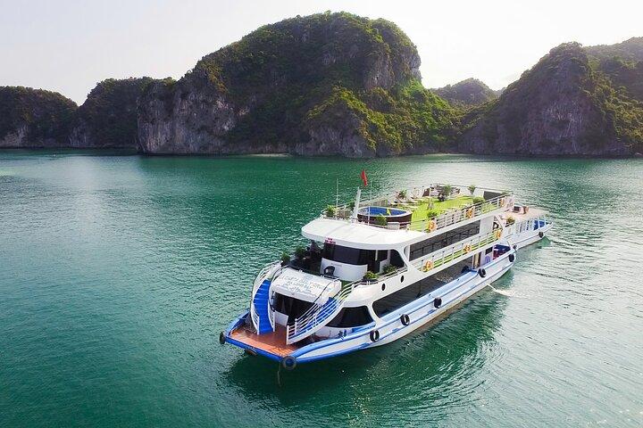 La Casta 5-Sterne : Top Ha Long Bay Tagesausflug von Hanoi