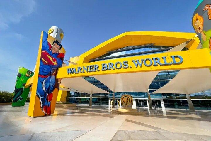 Billets d'entrée au Warner Bros World Abu Dhabi avec prise en charge