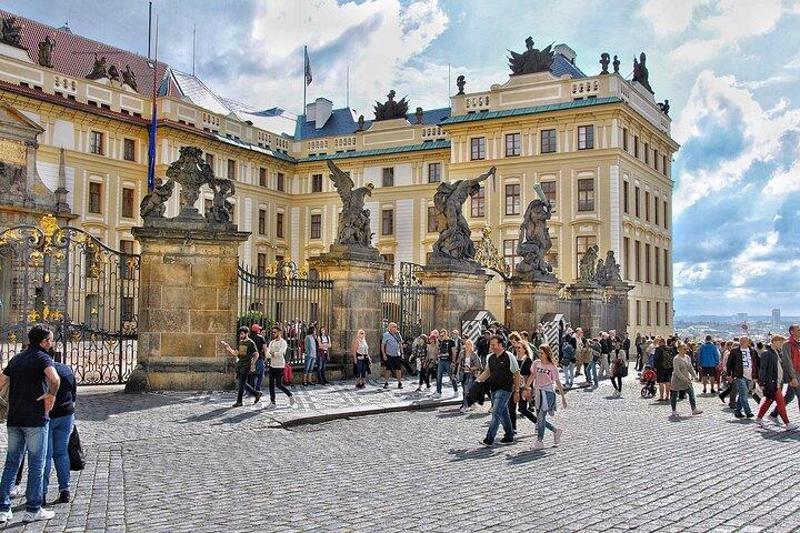 Prague Walking Tour: Explore Top Sights & Hidden Gems