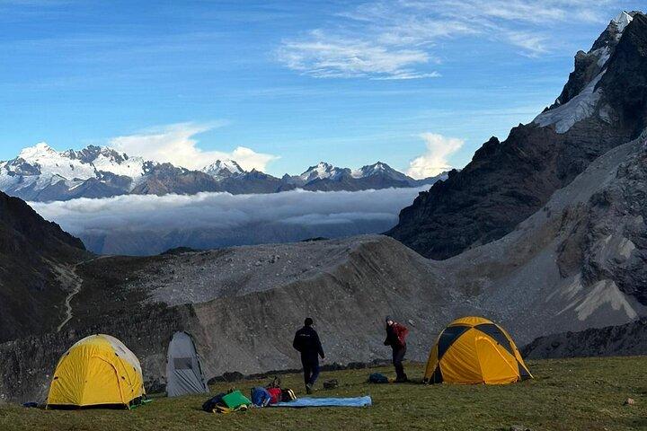 Classic Inca Trail Trek 4 days and 3 nights