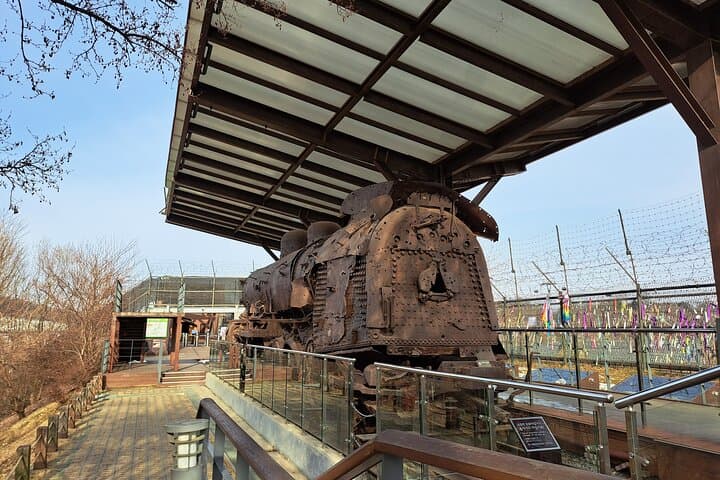 Explore DMZ from Seoul +(optional) Gondola/Red Suspension Bridge