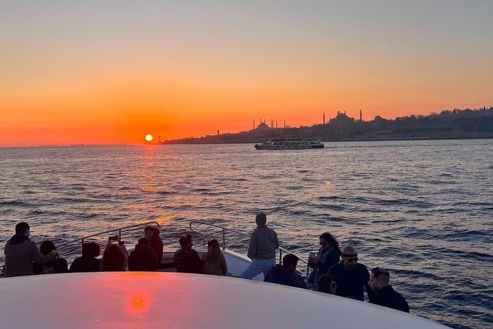 Guided Bosphorus Sunset Cruise on Luxurious Yacht - Small Group Cruise