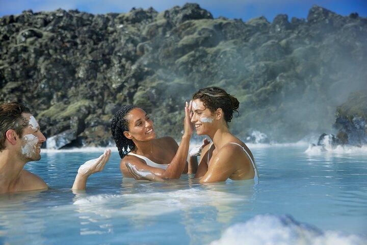 Privater Flughafentransfer mit Blue Lagoon - Eintritt inbegriffen