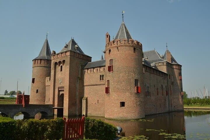 Private tour to Castle de Haar and Muiderslot from Amsterdam