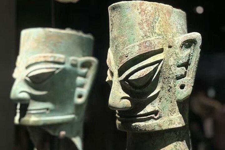 Tour di 1 giorno di Chengdu Panda Research Base e tour del museo archeologico di Sanxingdui