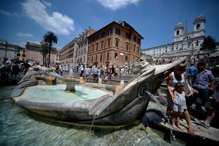 Rome: Discover the famous Fountains and Squares, Small Group Tour