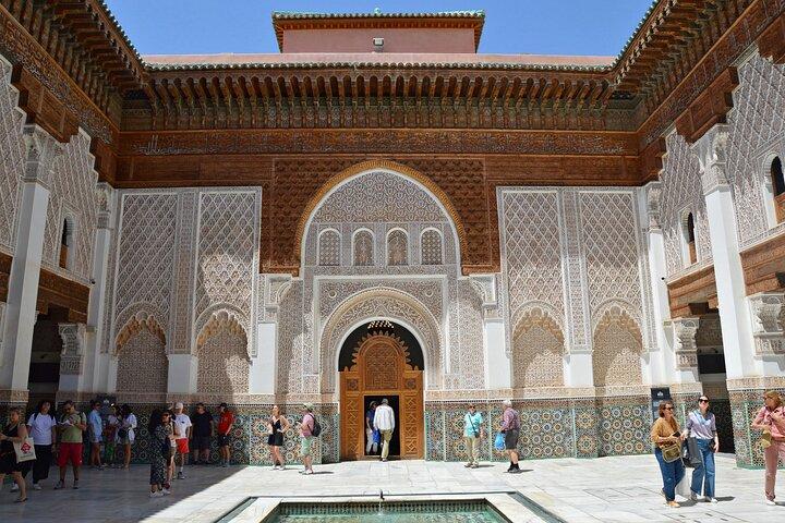 Marrakech : Madrasa Ben Youssef、Secret Garden & Souks
