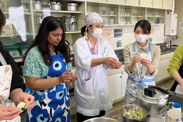 Miso Ramen Gyoza e Matcha Classe de Cozinha Professora Profissional