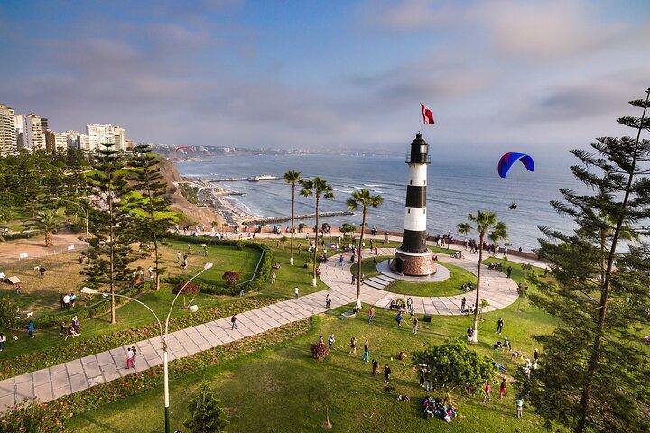Hop-On Hop-Off Tour in Lima – Miraflores and Center of lima