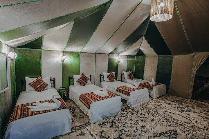 Campamento de luxo no deserto de Merzouga com Camel Ride Car 4WD