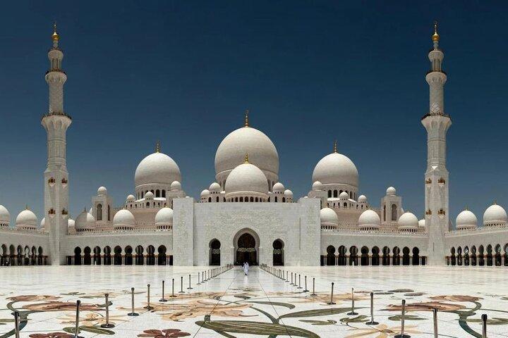Heldagstur till Abu Dhabi City