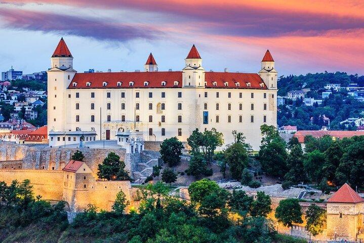 Tour privato a Bratislava e Castello di Devin da Vienna
