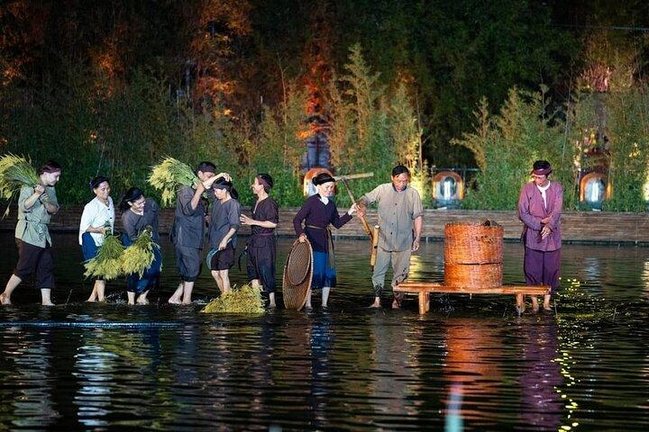 ハノイの真髄トンキンライトショー地元トンキン市場と