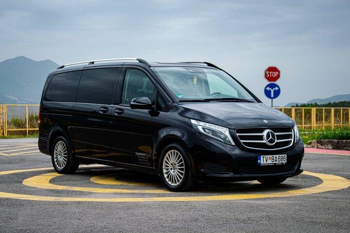 Privat transfer fra Tivat eller Porto Montenegro til Tivat lufthavn