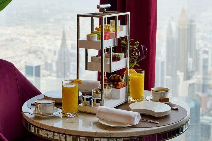 Sfeer Burj Khalifa Ontbijtervaring met 3 gangen