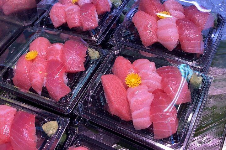 Tsukiji Fish Market Walking Tour with English Speaking Guide