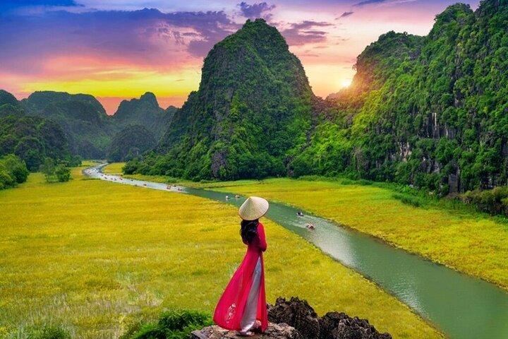 Tour de un día Ninh Binh desde HaNoi con Tam Coc / Trang An $ Mua Cave