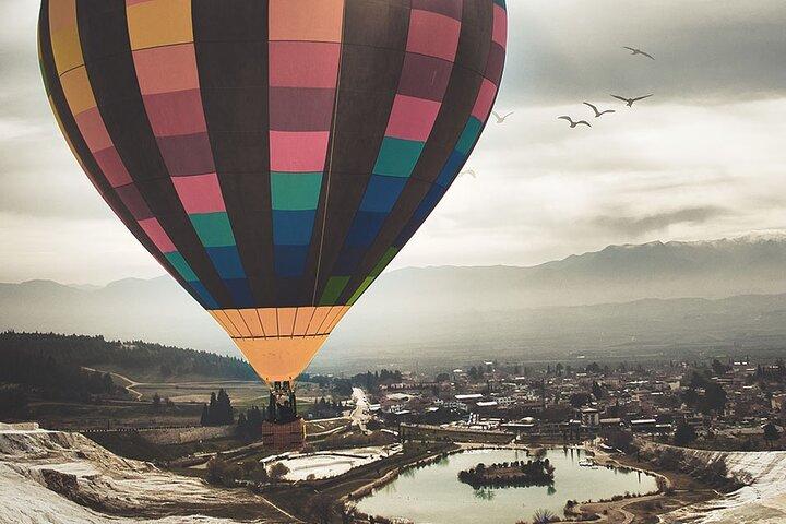 Tour in mongolfiera di Pamukkale