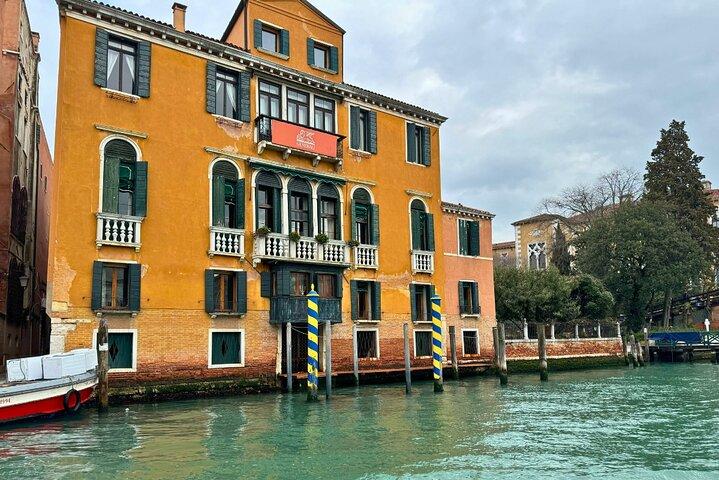 Venedig privata Canal Grande höjdpunkter och Rialtobron båttur