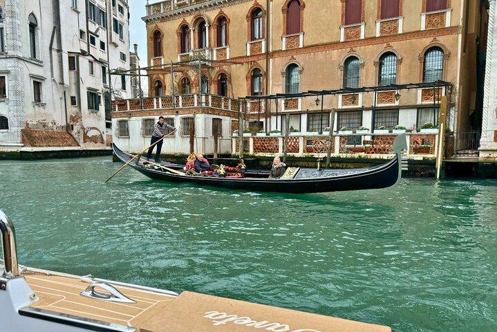 Venedig privata Canal Grande höjdpunkter och Rialtobron båttur