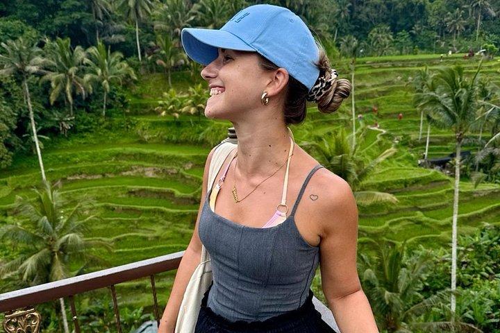 Bali : Private Car Charter with English Speaking Driver