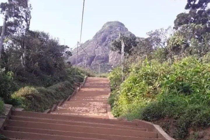 Visite d'Adam's Peak au départ de Kandy avec repas