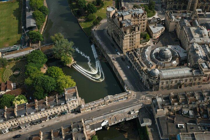 Transfer vom oder zum Flughafen London Heathrow nach Bath